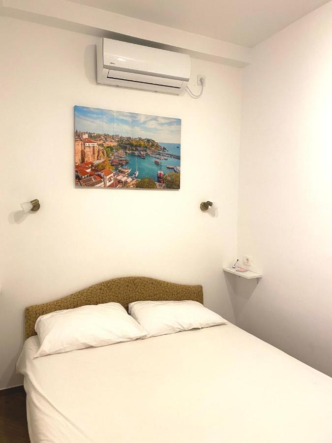 Apartment Njegos Perast Eksteriør billede